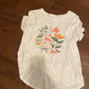 White old navy basic tee